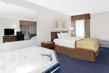 Отель Baymont By Wyndham Zanesville