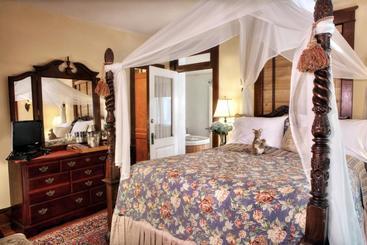 هتل The Australian Walkabout Inn Bed & Breakfast
