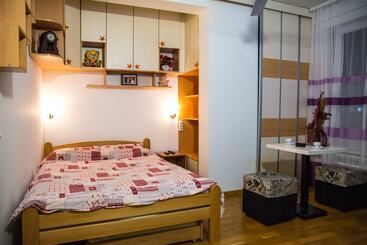 ユースホステル Rooms And Apartments S