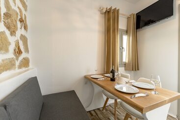 Жильё для туристов Aphrodite Luxury Apartments