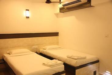 酒店 Karpagam International