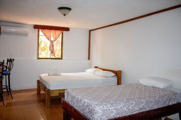 בית מלון כפרי Pension Playa Samara