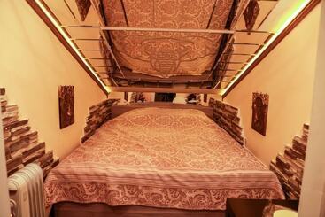 Vip Guest House Nevsky   Hostel