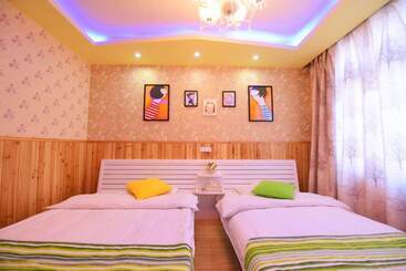 민박 Wuzhen He & She Inn