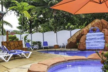 خانه Bungalows Ballena