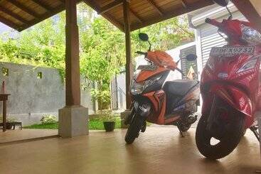 Жильё для туристов Natures Lodge Galle