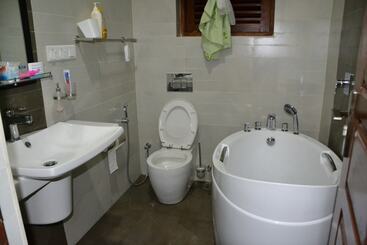 Пансион Villa Sam & Sun