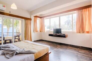 Royale Nirvana Resort