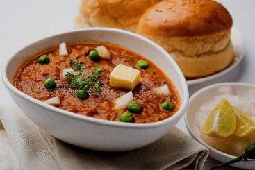 Отель Golden Nest By Oyo Rooms