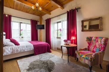 Retrohouse   Wypoczynek Dla Dorosłych, B&b