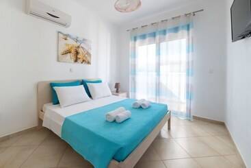 דירות לתיירים Maripaul Family Villa