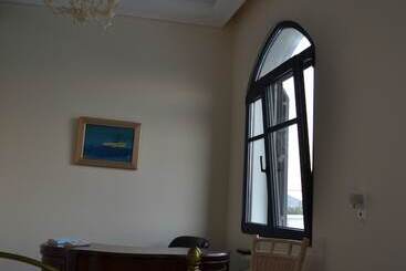 آپارتمانهای توریستها Mikamas Villa