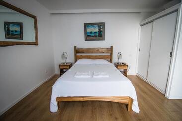 Costa & Isaias Apartamentos