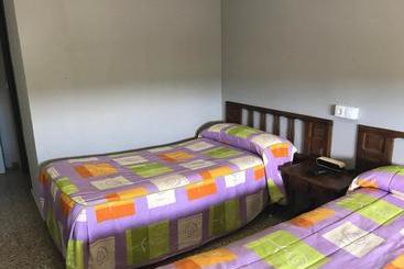 هتل Hostal San Miguel