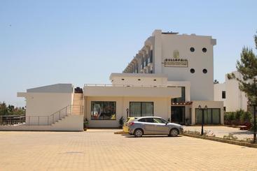 فندق Bellapais Oasis