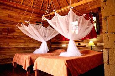 בית מלון כפרי Solidaire Mangily