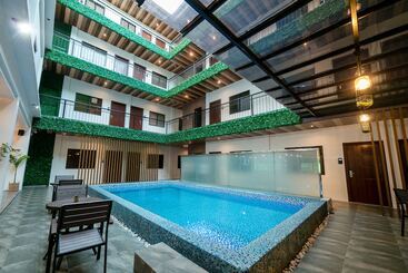 Surestay Plus Hotel By Best Western Ac Luxe Angeles City