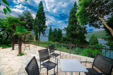 Apartments Santaleza