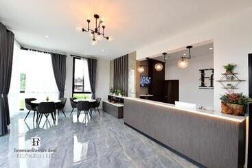 فندق Feungfah Litz