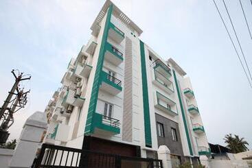 فندق Nexstay Star Holiday Inn