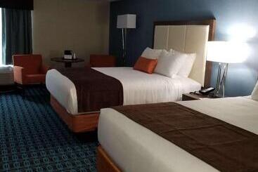 فندق Best Western Plus Chelmsford Inn