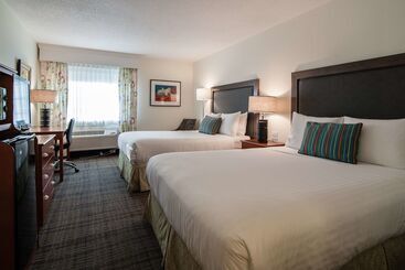 Отель Best Western Plus University Park Inn & Suites