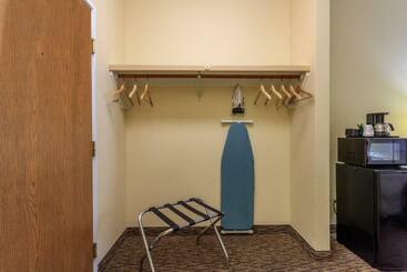 فندق Branson Towers