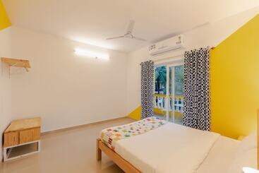 Apartamentos turísticos The Yellow By Oyo Rooms