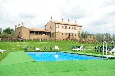 בית מלון כפרי Agriturismo Villa Ione