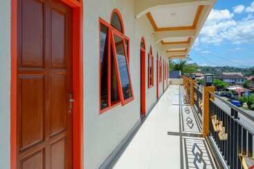 پانسیون Reddoorz Near Bolu Toraja