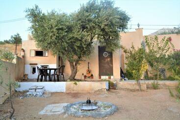 تختخواب و صبحانه Our Villa S Private Apartments   Hq Budget Stay   Wonderful Horizon View Of Jerash