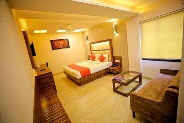 تختخواب و صبحانه Moti Palace