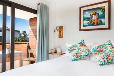 تختخواب و صبحانه Atsupers Accommodation