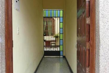 پانسیون Hostal Antonio