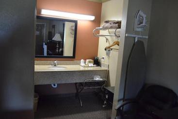 هتل Hill Country Inn And Suite