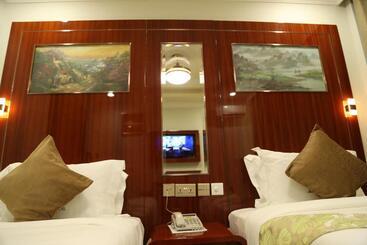 مبيت وإفطار Jaromax Palace