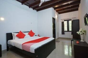 پانسیون Capella Saas Calicut