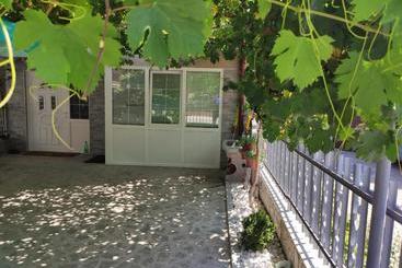 پانسیون Villa Ivanovi