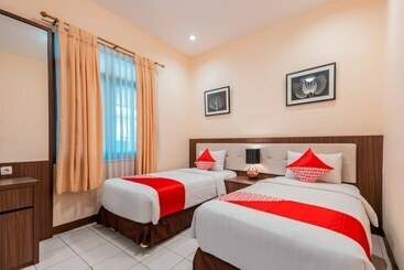 Graha Technopark Hotel By Oyo Rooms