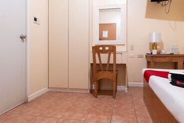 Hotel Reddoorz @ Downtown Tacloban