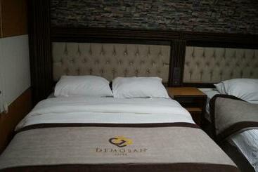 膳宿费 Demosan Hotel Hilden