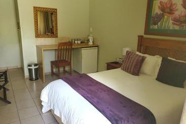 تختخواب و صبحانه Tuishuis Lodge