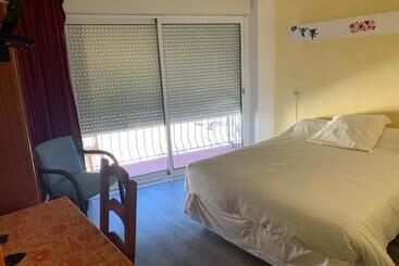 فندق Hôtel Des Bains Et Des Gorges