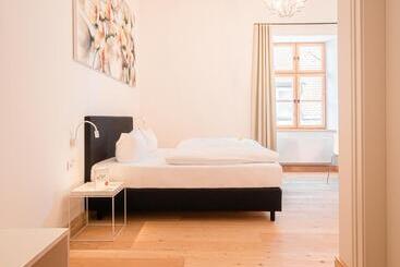 בית מלון כפרי Post Berching