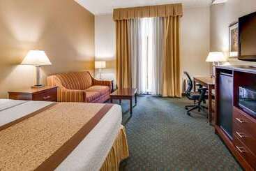 هتل Best Western Plus Governor's Inn Richmond