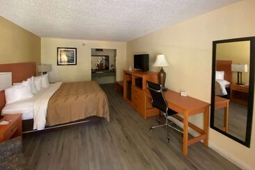 酒店 Quality Inn Near Manatee Springs State Park