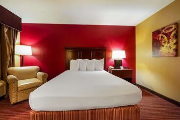 فندق Quality Inn & Suites