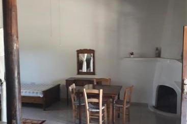تختخواب و صبحانه Karpaz Stone House