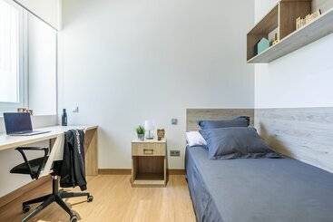 پانسیون Micampus Aranjuez Student Residence