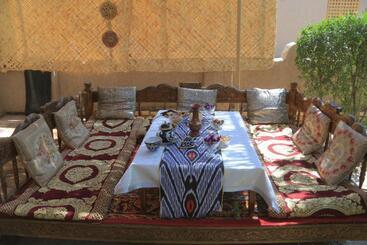 펜션 Guest House Khiva Boyjon Ota